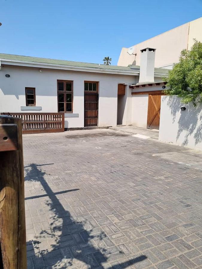 Eazy Sleep Accommodation Swakopmund Buitenkant foto